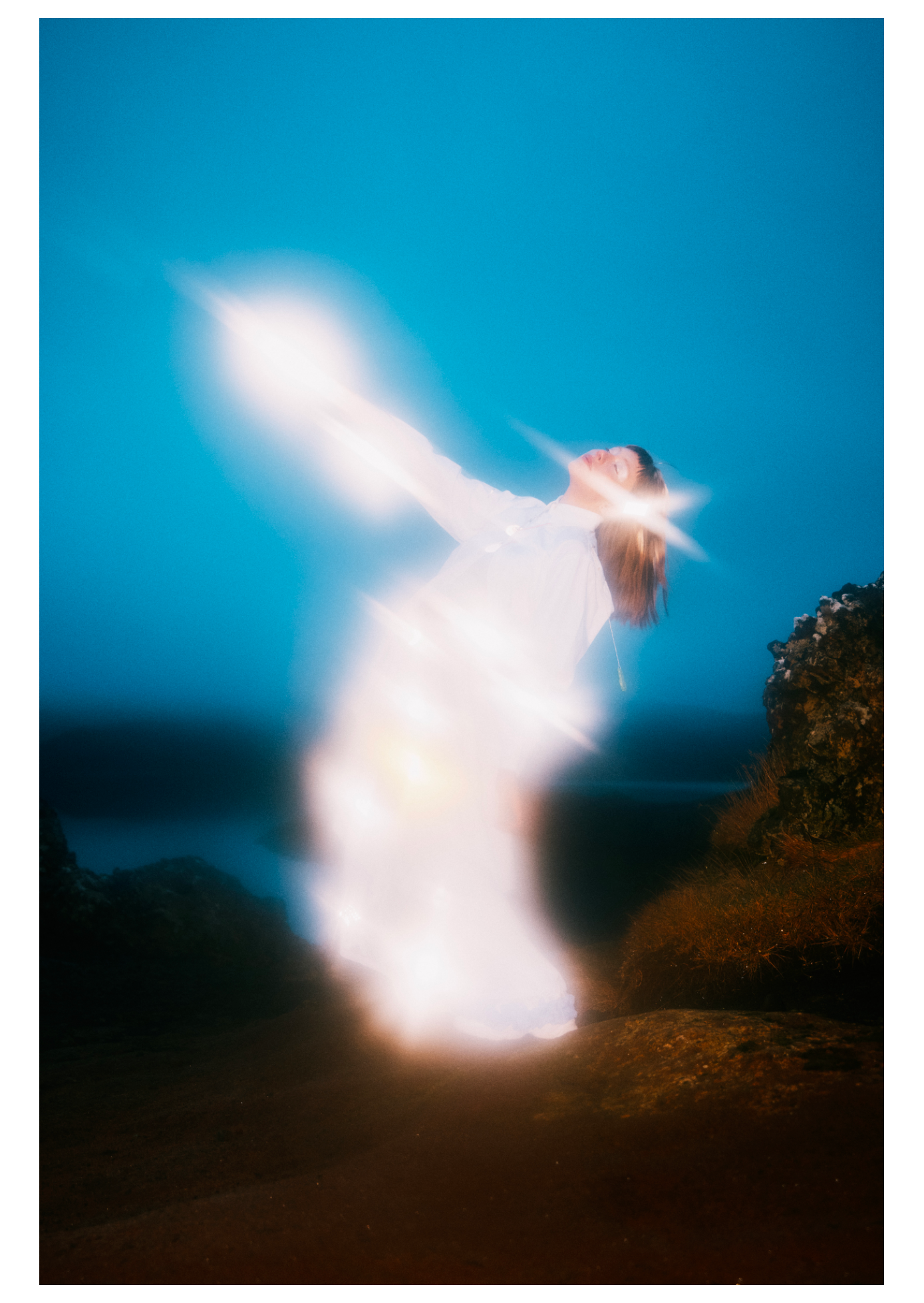 lúpína - Light in the Dark Postcards